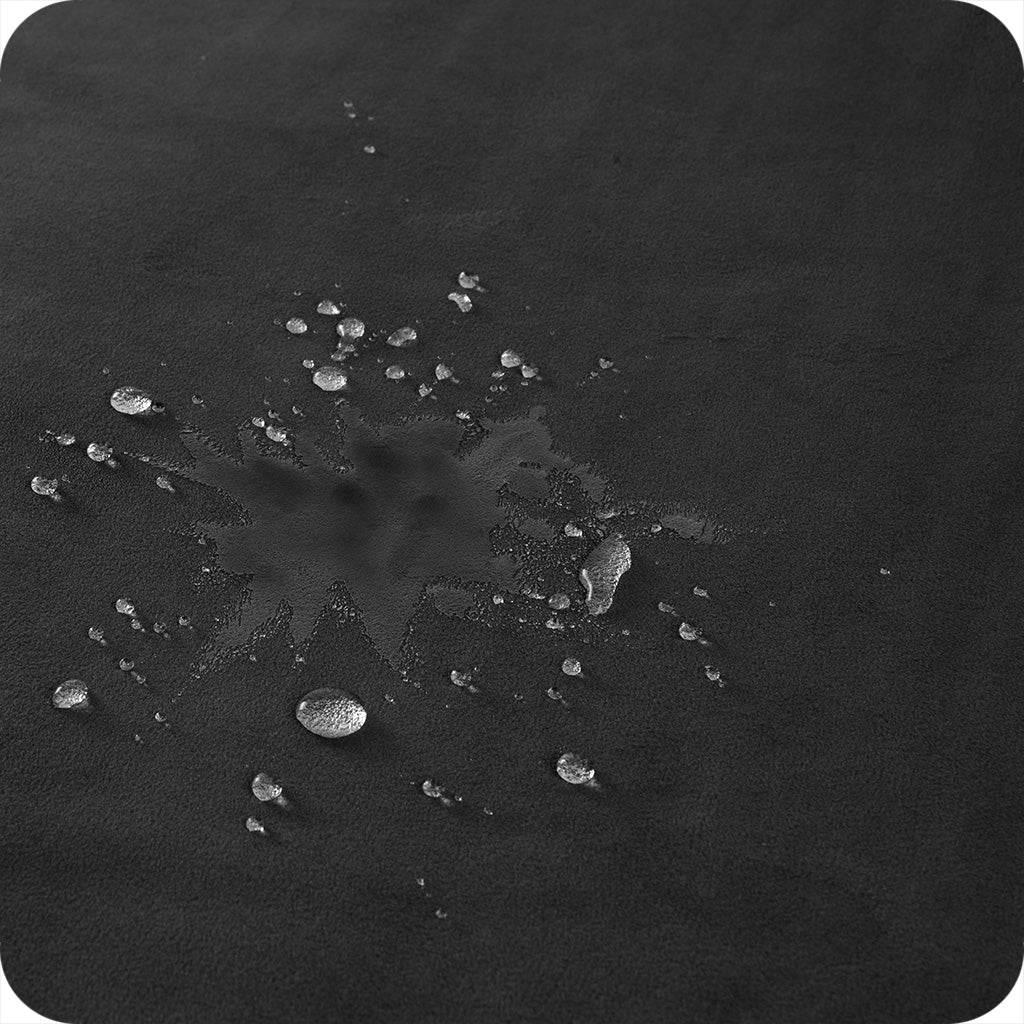 Fascinator Throw King in Black - Image 3