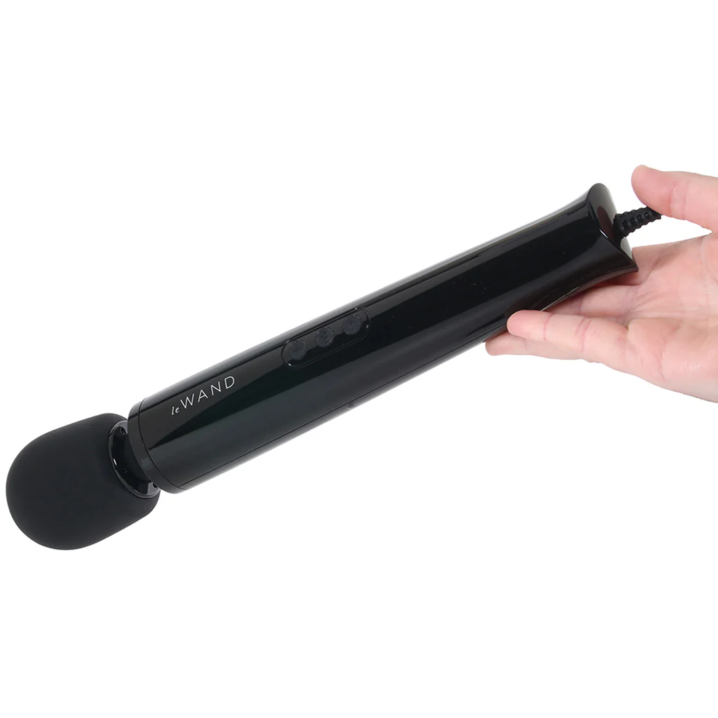 Le Wand Plug-In Massager in Black - Image 4
