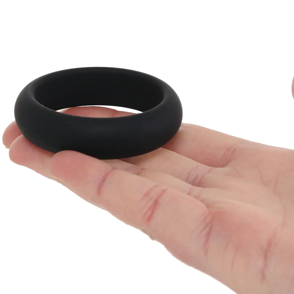 LEVELZ Wide O Large Cock Ring in 1.7"/4.2cm - Image 4
