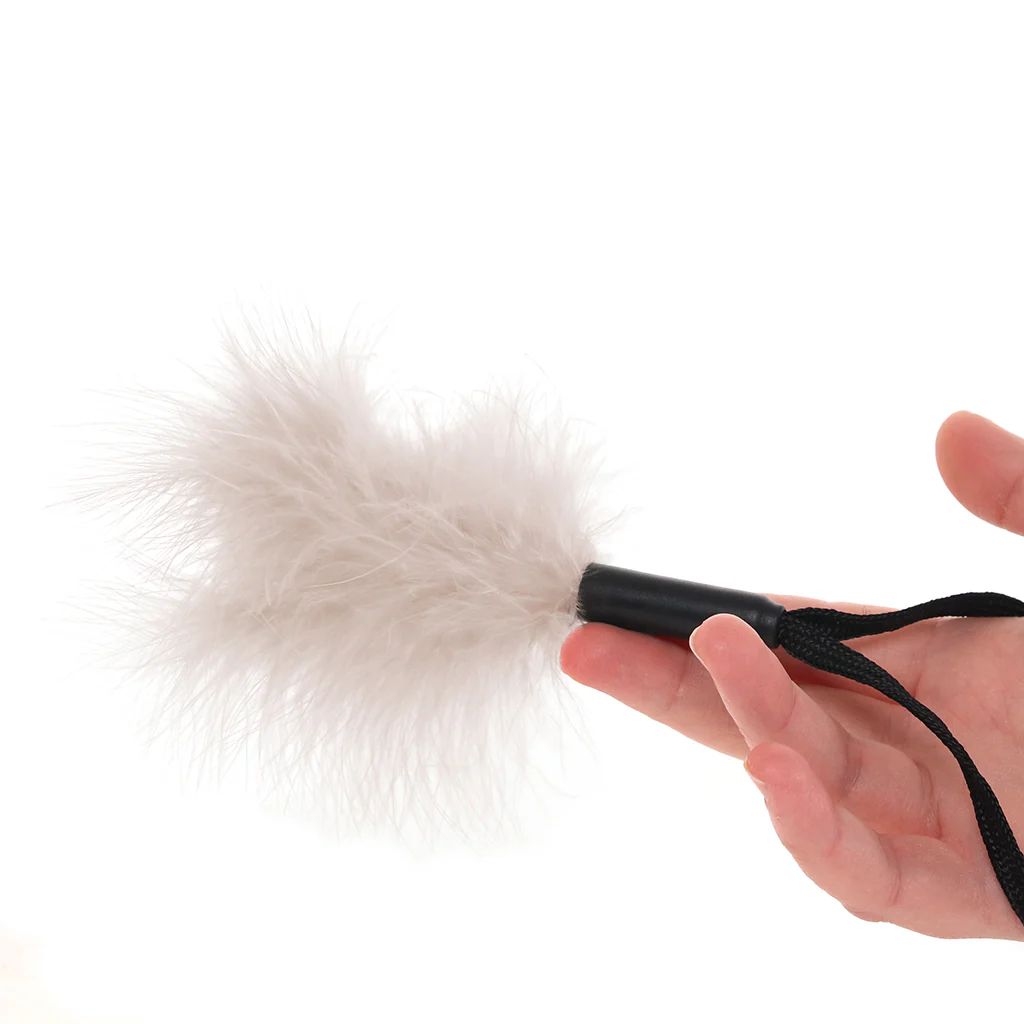 S&M Peaches 'n CreaMe Wrist Feather Ticker in Cream - Image 5