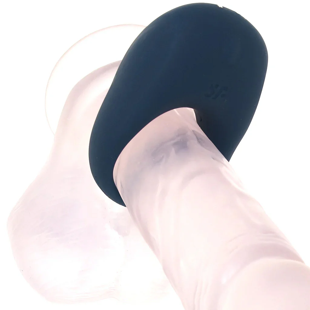 Satisfyer Strong One Ring Vibe in Blue - Image 2