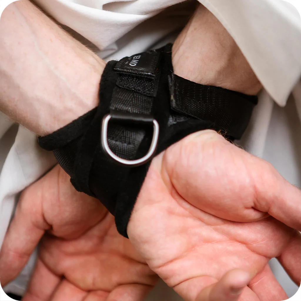 Sei Mio Cross Purposes Cuff Restraints - Image 6