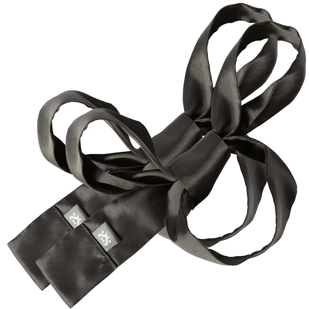 Sei Mio Nights In Tied Satin Restraints - Image 4
