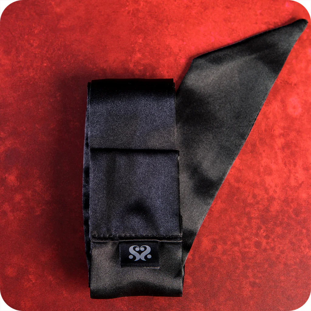 Sei Mio Nights In Tied Satin Restraints - Image 6