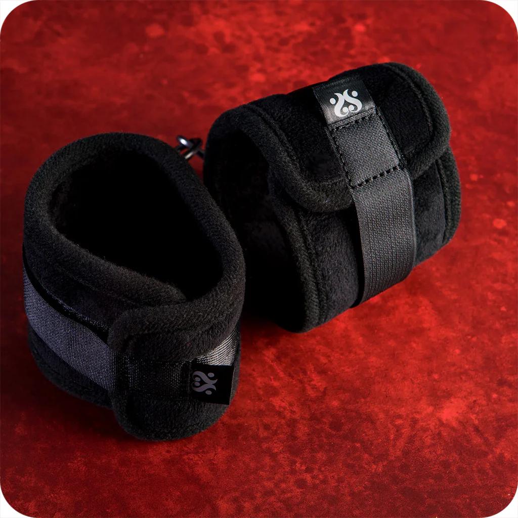 Sei Mio Sensually Secured Wrist Restraints - Image 5