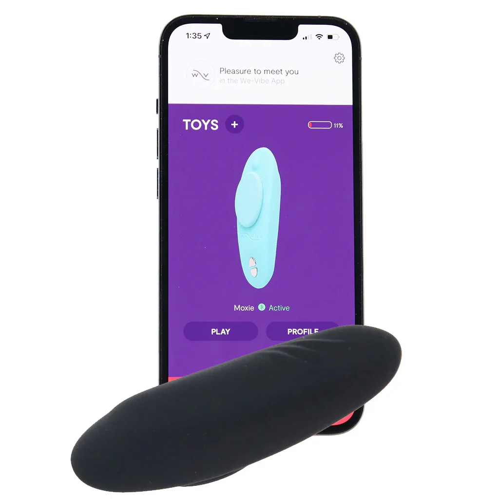 We-Vibe Moxie+ Wearable Clitoral Vibe in Satin Black - Image 6