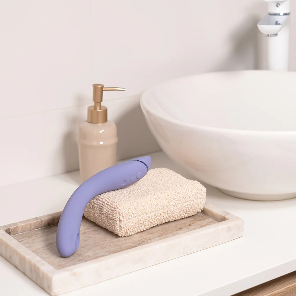 Womanizer OG G-Spot Air Stimulator in Lilac - Image 8